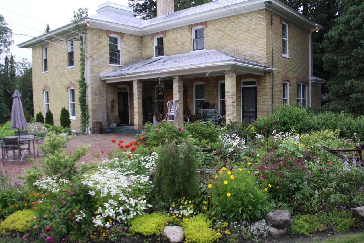 Auberge Taylor Manor Сен-Жорж Экстерьер фото