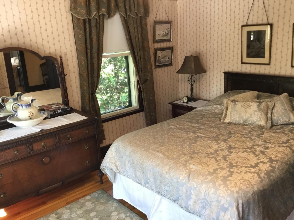 Auberge Taylor Manor Сен-Жорж Экстерьер фото